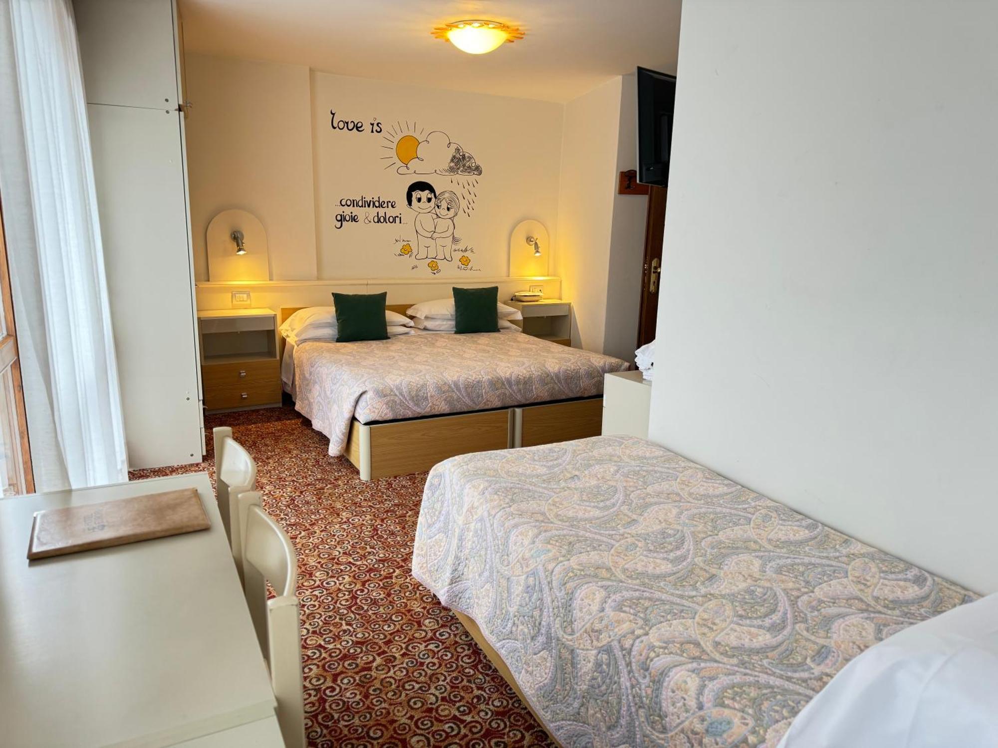 Hotel Europa Сан Мартино ди Кастроза Стая снимка
