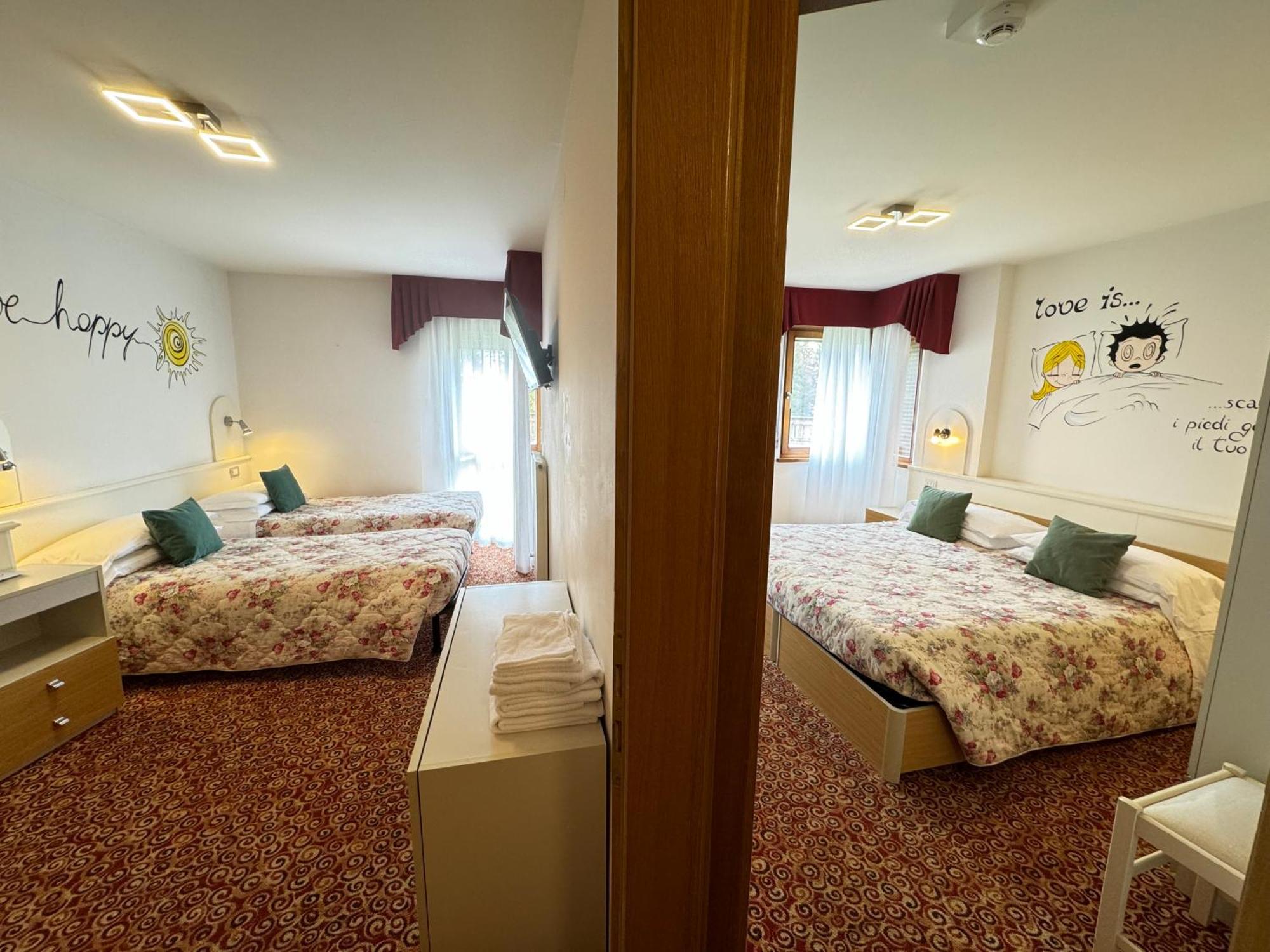 Hotel Europa Сан Мартино ди Кастроза Екстериор снимка